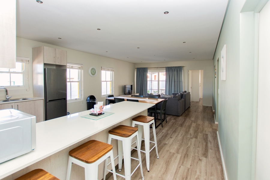 6 Bedroom Property for Sale in Mykonos Western Cape